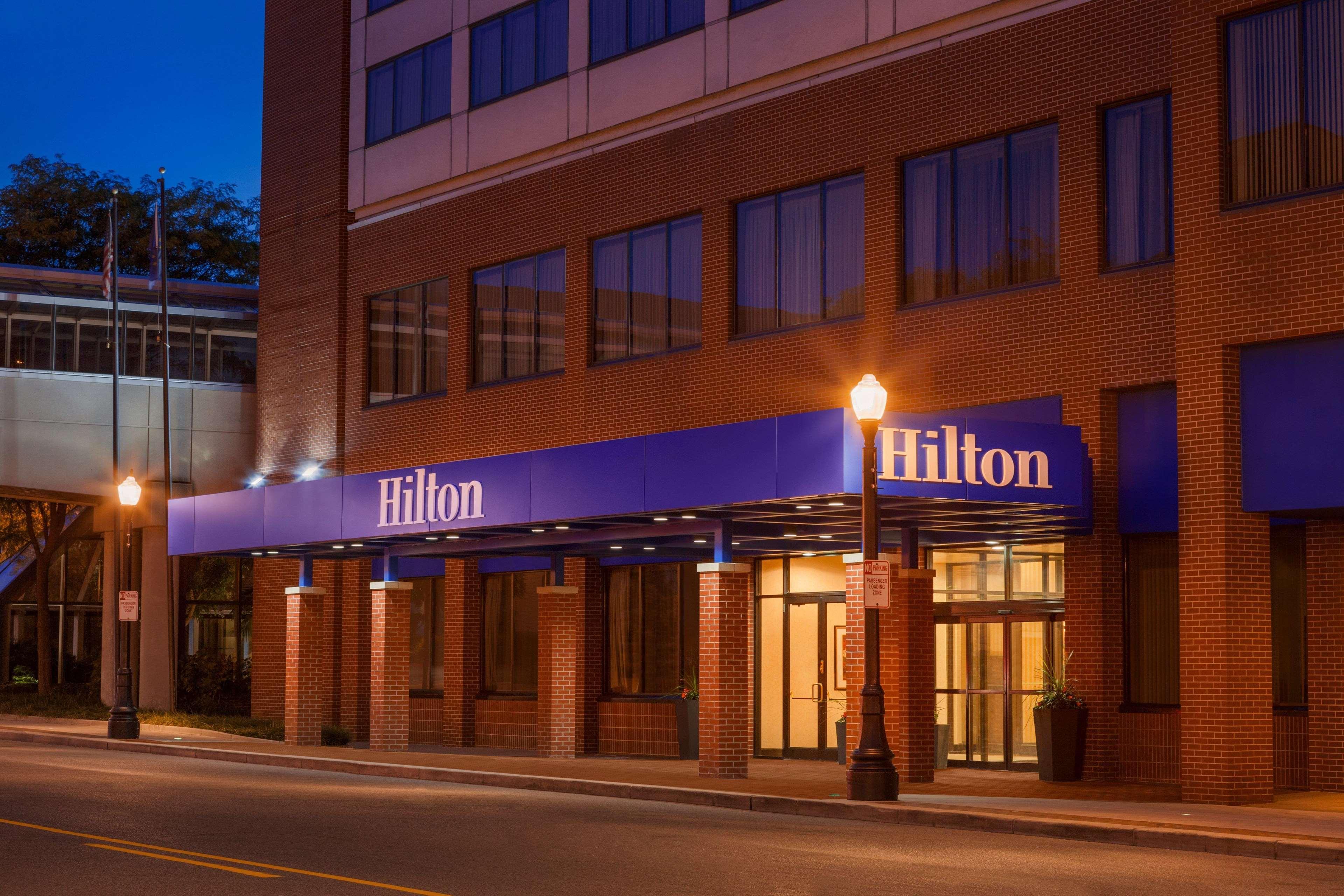 Hilton Fort Wayne At The Grand Wayne Convention Center (Adults Only) Exteriör bild