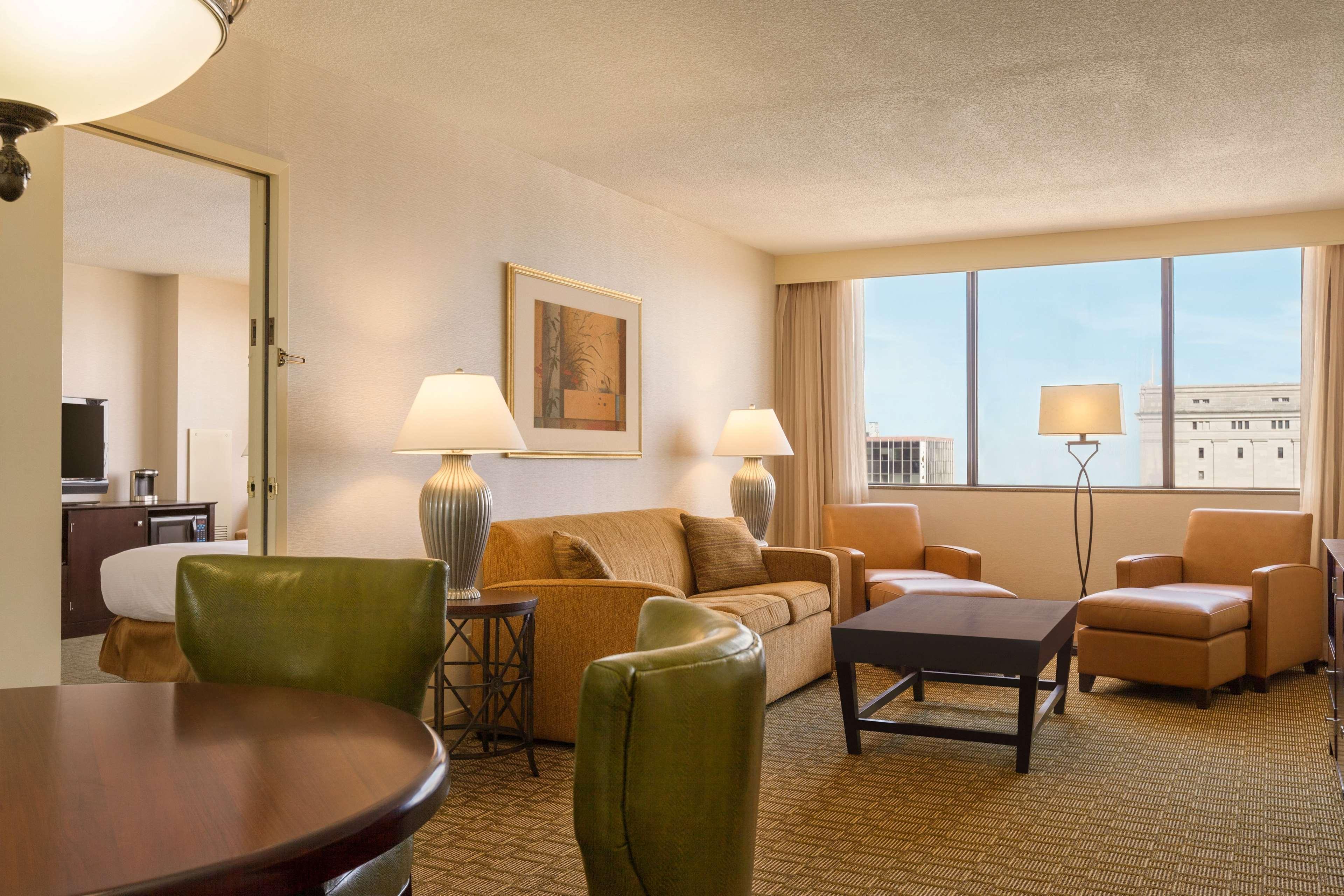 Hilton Fort Wayne At The Grand Wayne Convention Center (Adults Only) Exteriör bild