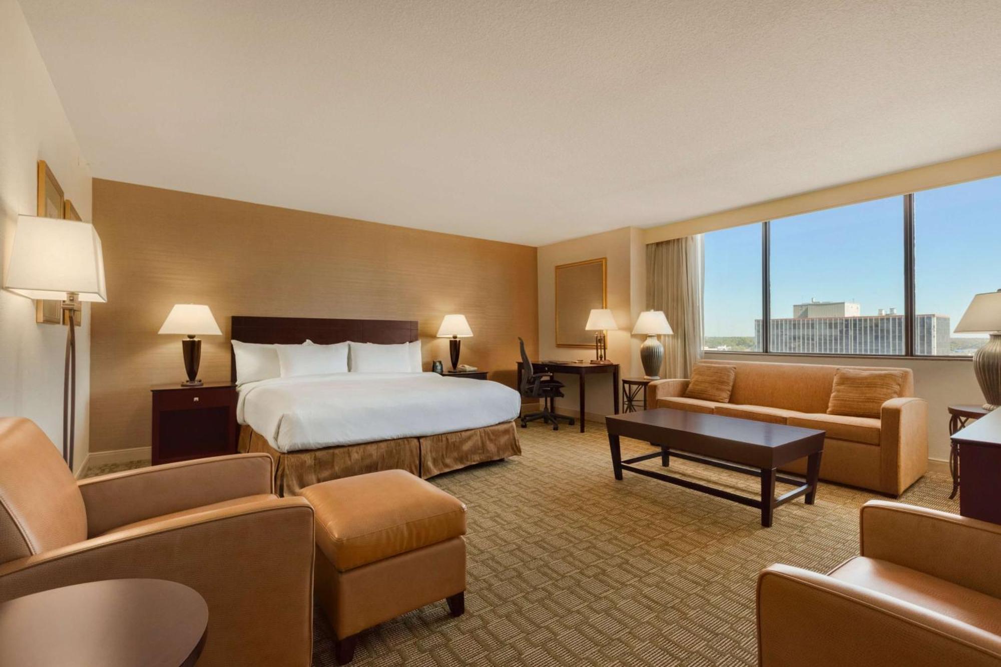 Hilton Fort Wayne At The Grand Wayne Convention Center (Adults Only) Exteriör bild