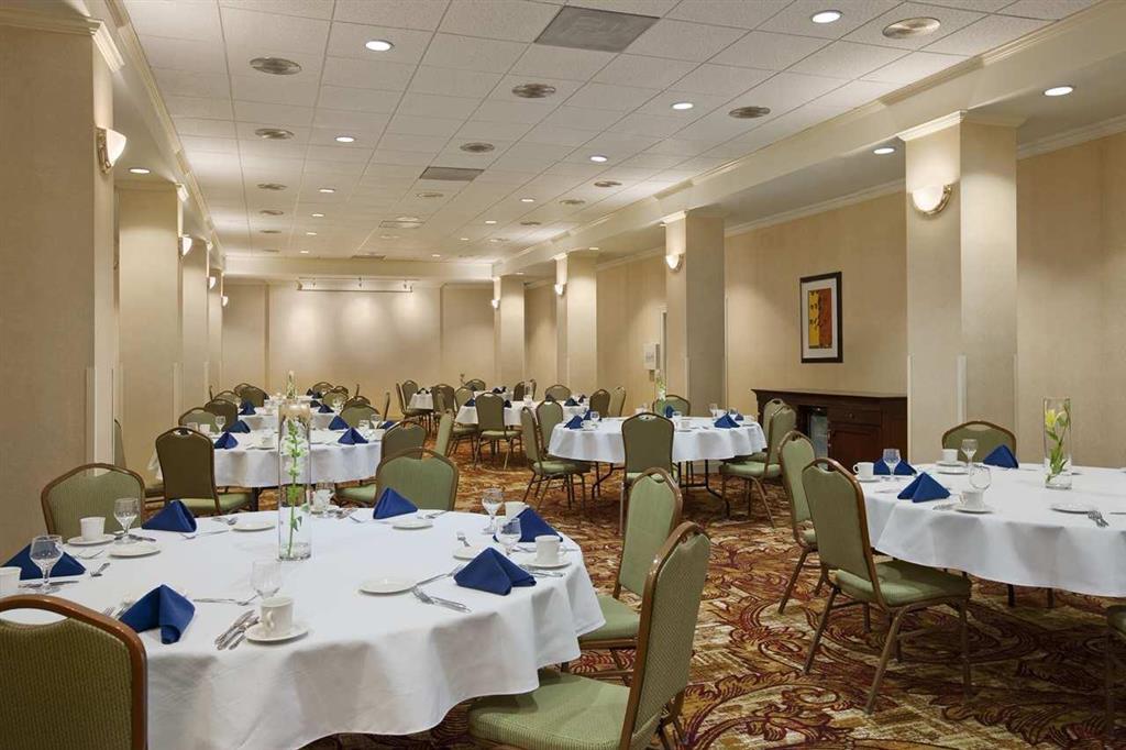 Hilton Fort Wayne At The Grand Wayne Convention Center (Adults Only) Rum bild