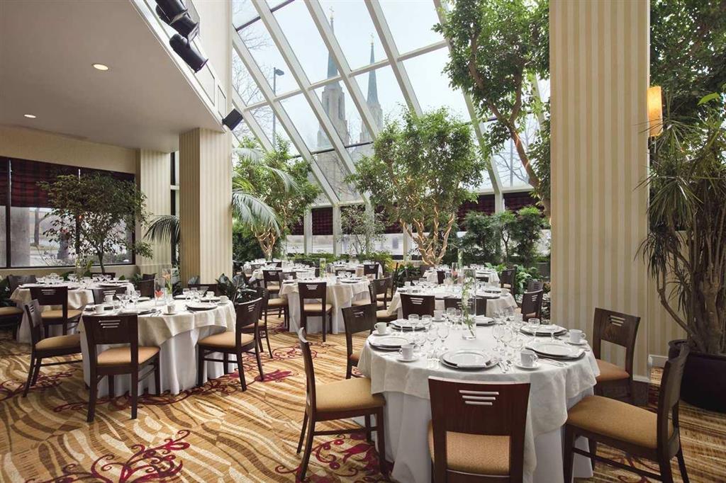 Hilton Fort Wayne At The Grand Wayne Convention Center (Adults Only) Restaurang bild